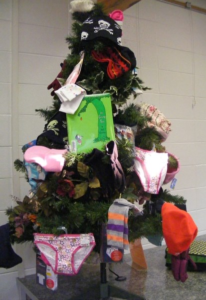 YEAR ROUND BLOOMER – St. Albert&#8217;s Richard S. Fowler school has turned its Mitten Tree into a year-round giving tree