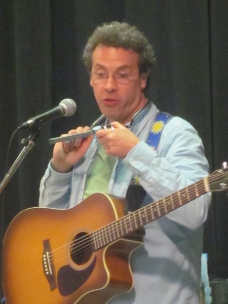 CAT MAN – Georgia native Eric Litwin impressed all with his singing