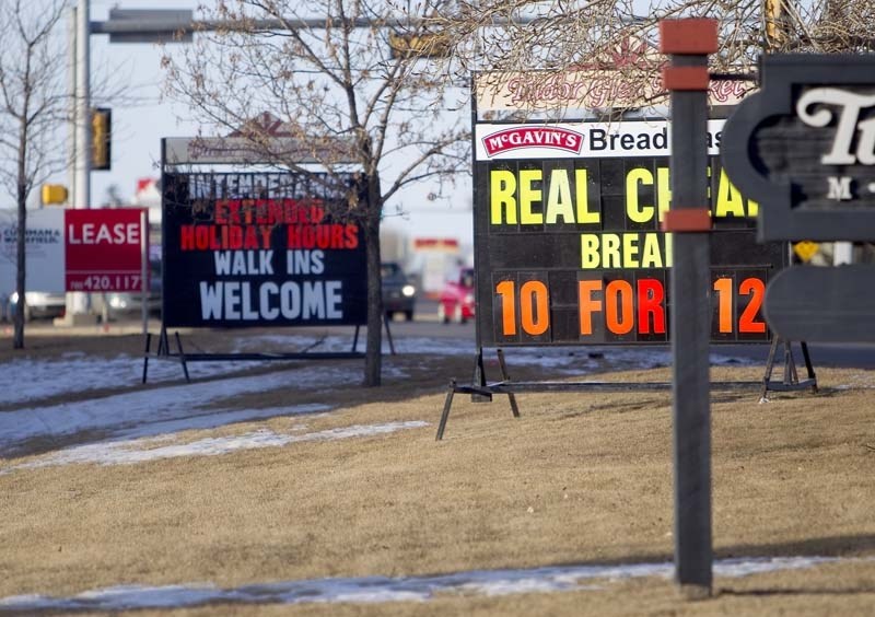 SIGN FEES – St. Albert city council has approved an increase in portable sign fees in the hope of reducing the number of them on St. Albert Trail.