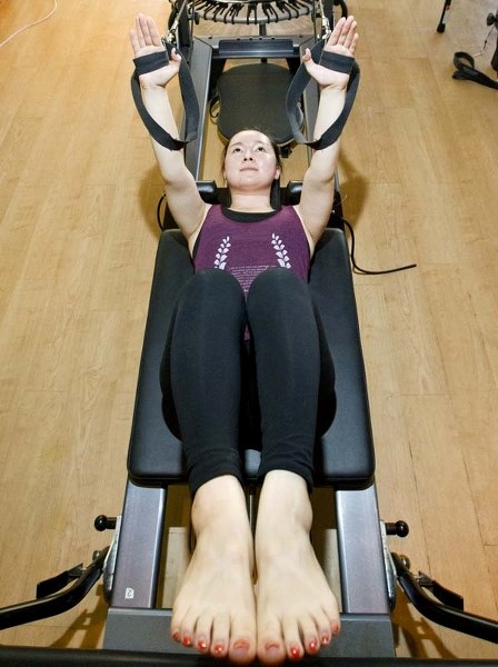 PILATES REFORMER – Reporter Amy Crofts attempts another workout. This time it&#8217;s Pilates Reformer