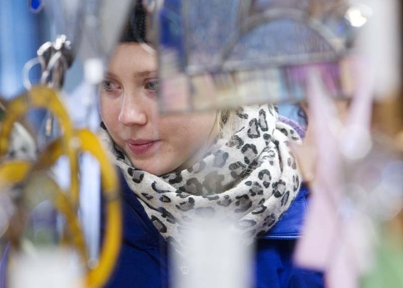 BY THE BYLAW – Putting on a craft sale at your home requires a business licence.