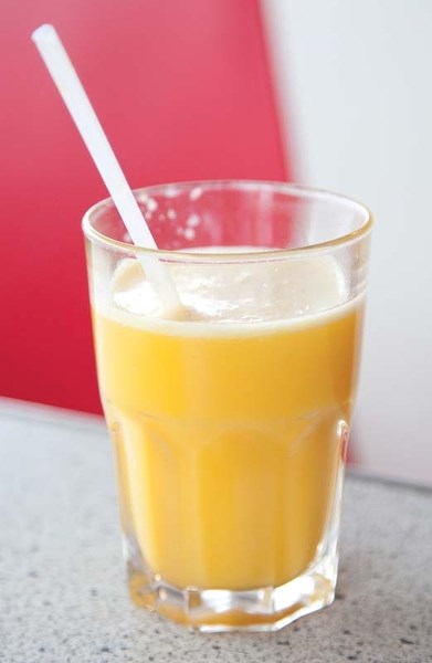 LIQUID DIET – Dietary experts question the practice of taking in high volumes of juice as an alternative to food.