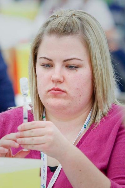 VACCINATIONS AVAILABLE – Alberta Health Services is recommending that all Albertans be vaccinated against the flu.