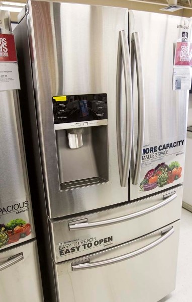 FOOD TECH – People want the latest kitchen gadgets and features – an interactive computer screen inside the fridge is the latest.