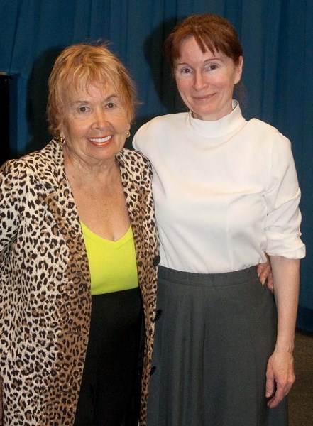 DAUGHTER AND MOTHER – June Sernowski (left) and Maureen Rooney share a moment after Rooney&#8217;s performance of her one-woman play Hats and Gloves at Muriel Martin