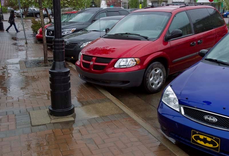 AT AN ANGLE – Angle parking will soon be introduced along Perron Street in downtown St. Albert.