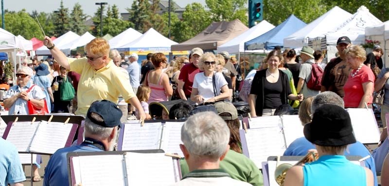 MARKET OPENS – The St. Albert Farmers&#8217; Market will open for the season this Saturday. The St. Albert Community Concert Band is also slated to entertain the crowds from