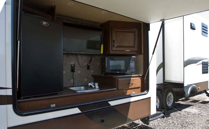 FRESH AIR COOKING – RV City in Morinville has units with outside kitchens.