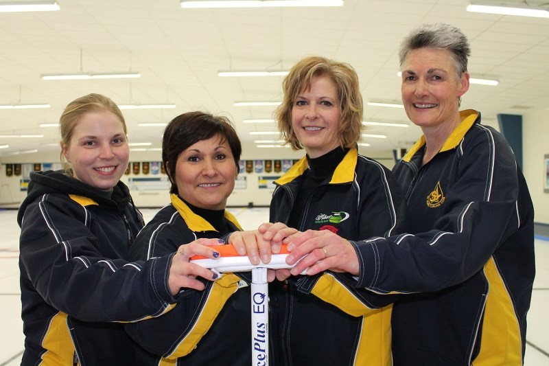 PROVINCIAL CONTENDERS &#8211; (L-R) Skip Lauren Jenkyns