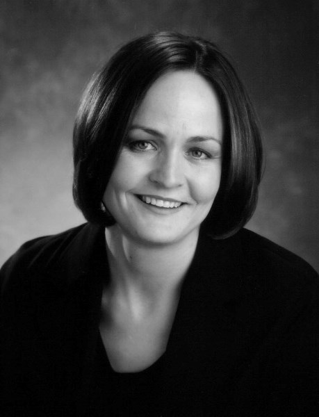 PIANIST – Janna Olson has a triple threat career teaching at King&#8217;s University College
