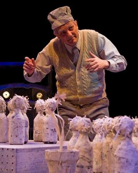 In Catalyst Theatre&#8217;s remount of Elephant Wake