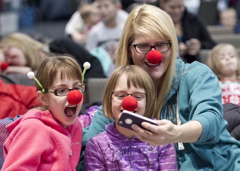 RED NOSE – Anna