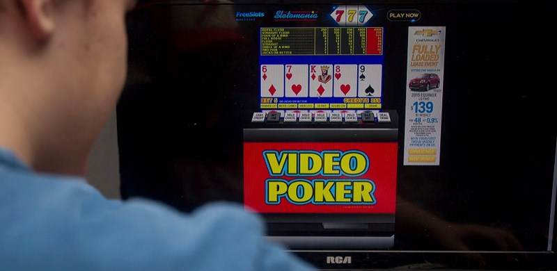 ONLINE GAMBLING – The Alberta Gaming and Liquor Commission is considering the possibility of getting casino games online.