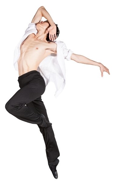 Mingyi Liang
