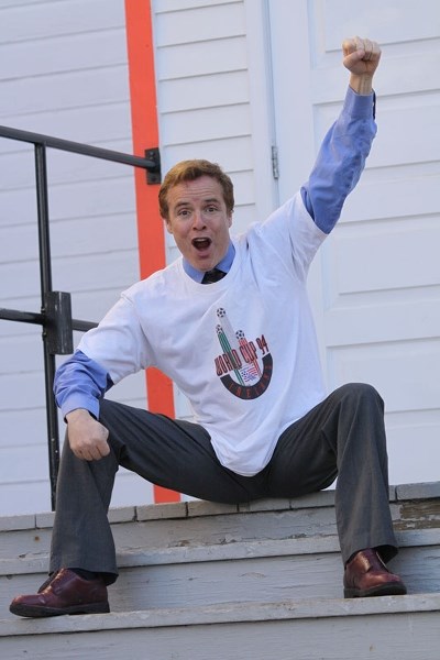 Edmonton actor Frank Zotter displays his artistic virtuosity in A Night in November