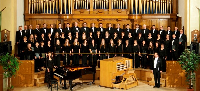 Chorale Saint-Jean performs a Christmas concert at McDougall United Church