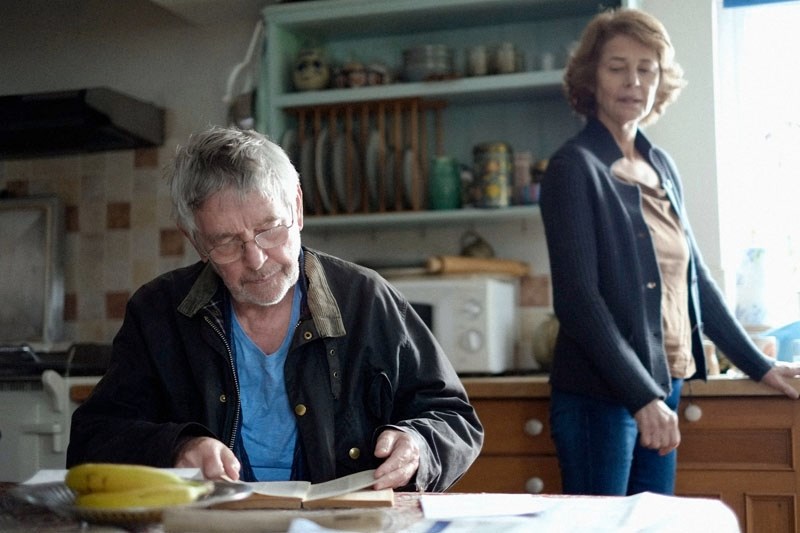 Geoff and Kate Mercer (Tom Courtenay and Charlotte Rampling) are on the verge of celebrating their 45th anniversary but a secret from his past threatens to cut short the