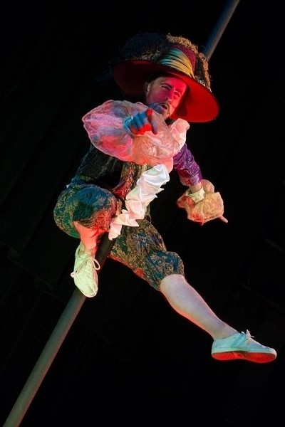 Circus performer Ross Travis plays a buffoonish Donald Trump styled character in Panache running at La CitĂ© Francophone from March 17 to 20.