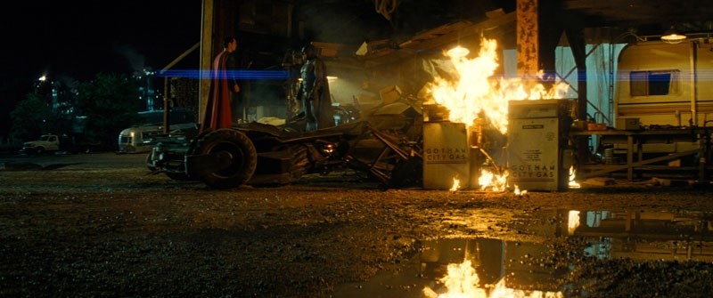 Superman (Henry Cavill) and Batman (Ben Affleck) in one of the rare moments when they aren&#8217;t sucker punching each other and destroying entire city blocks.