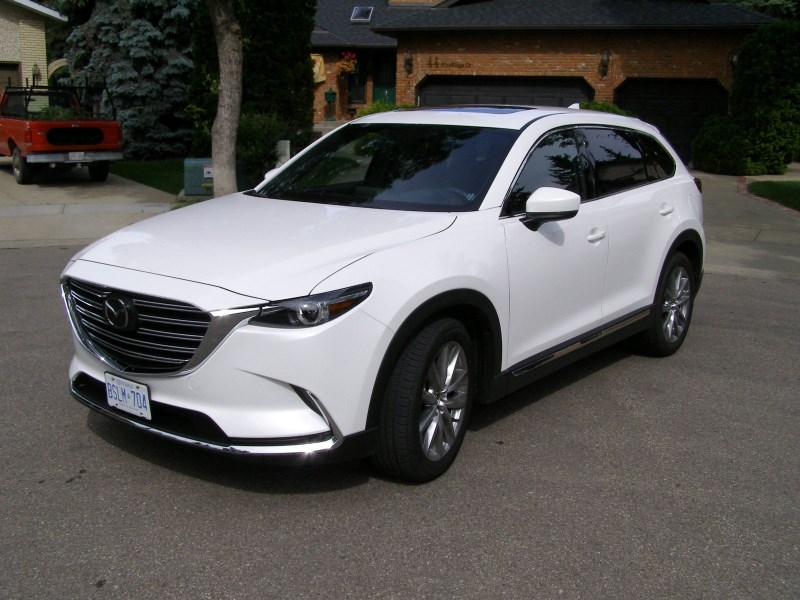 ATTRACTIVE AUTO â€“ The CX-9 is a clean design