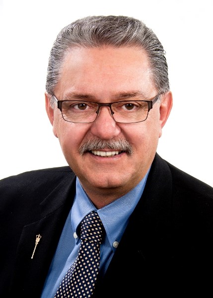Former speaker of the Alberta Legislature Gene Zwozdesky is now putting all his energy into Sviato 25