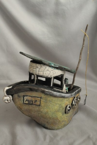 Elene Hartman created several pottery boats for Guilded.