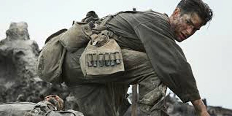 Andrew Garfield plays Desmond Doss
