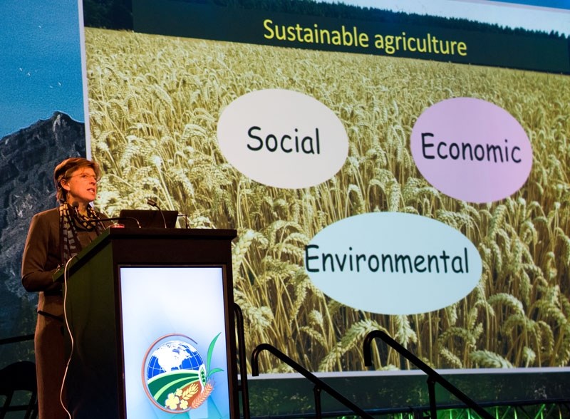 GENES FOR GREEN – UC Davis plant pathologist Pamela Ronald spoke to thousands of Farmtech 2017 attendees last week about how genetic engineering can make farming more