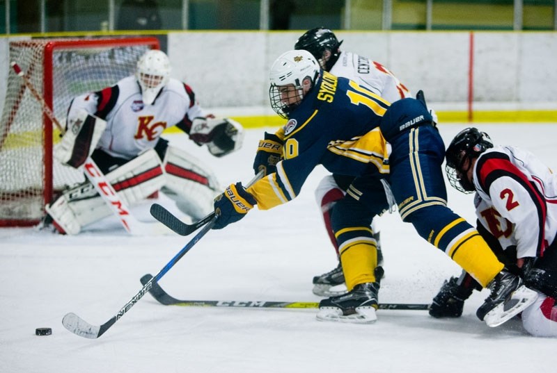 PLAYING THE PUCK â€“ Blake Sydlowski