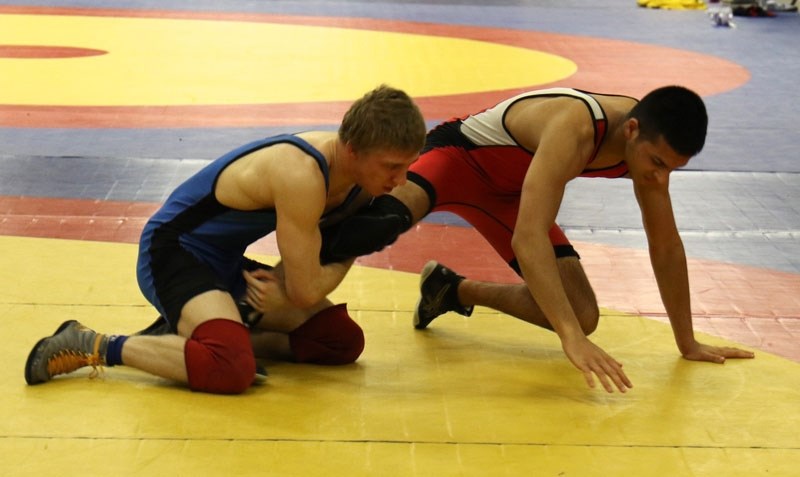 COMBATANT &#8211; Jack McDougall grapples with an opponent at the Juvenile Canadian Wrestling Championships last weekend in Windsor
