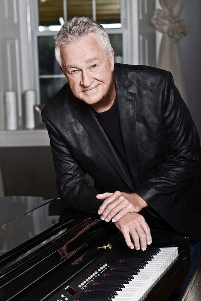 Frank Mills