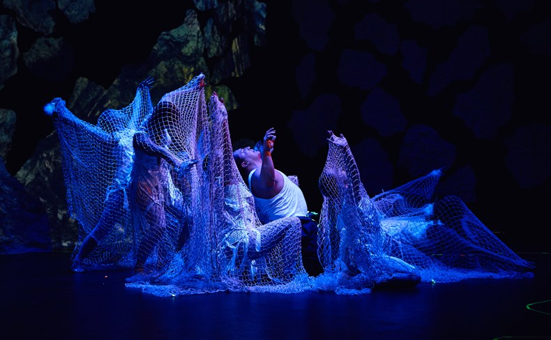 2701 rubaboo Bears by Matthew MacKenzie (Centre_Sheldon Elter) Photo by Alexis McKeown 2