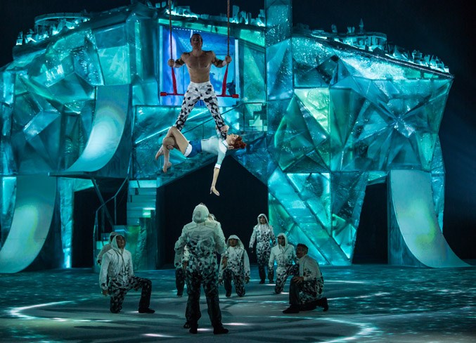 WEB 2209 Chatter Cirque du Soleil Crystal Hand to Trapeze 3 Matt Beard 2017