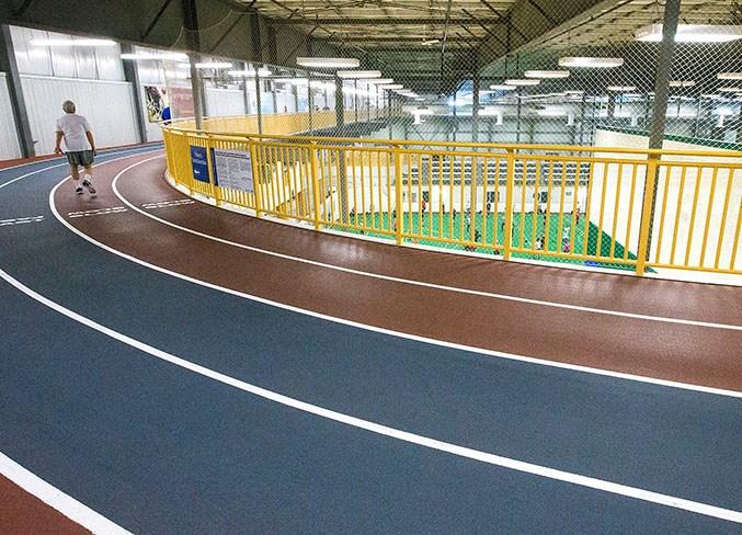 walking track CC 9069.eps
