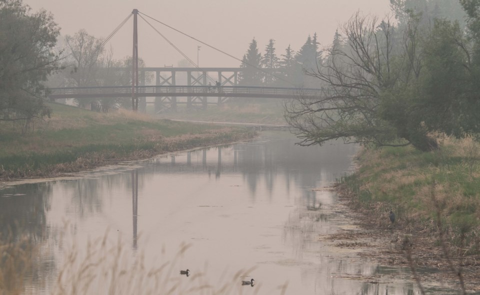 st-albert-smoke