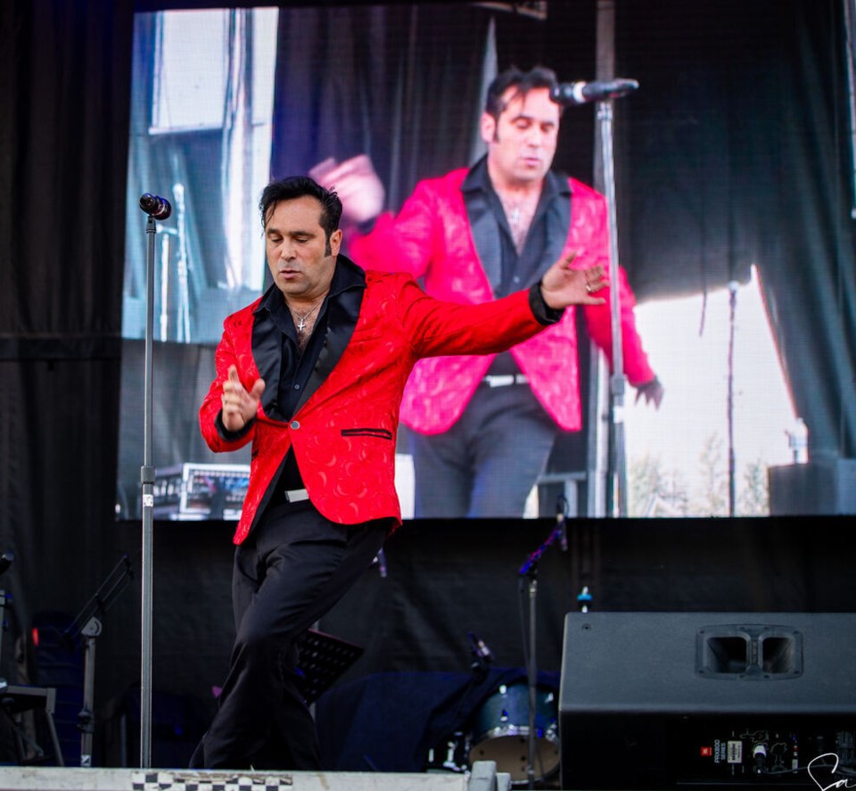 vic-de-sousa-photos-by-sarah-spence-red5