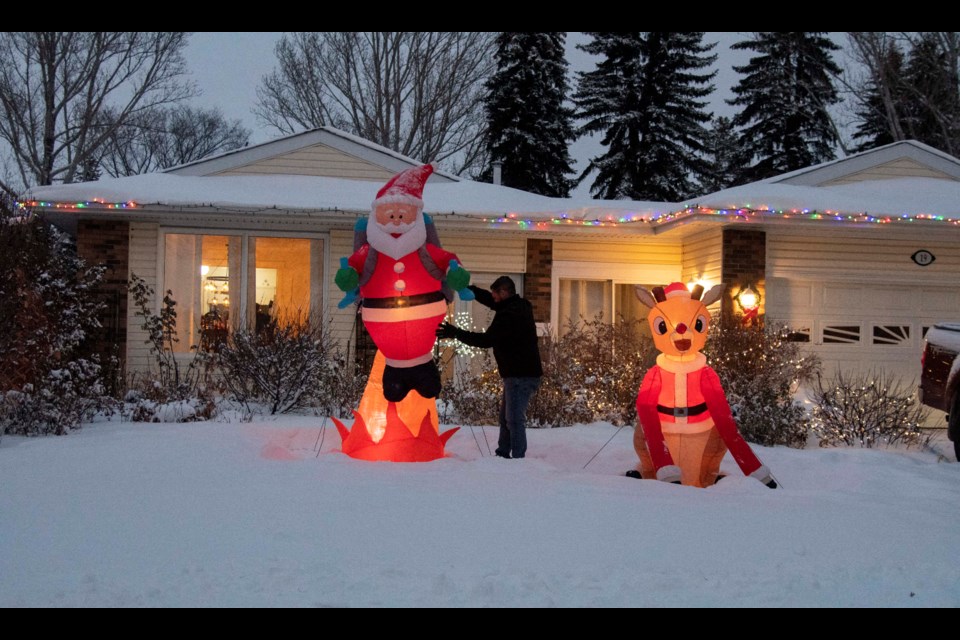 Christmas lights on homes in the Lacombe neighbourhood in St. Albert.
BRUCE EDWARDS