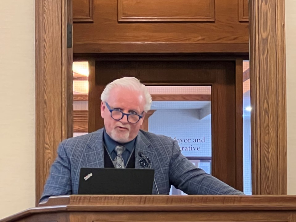 Metropolis council to hunt authorized recommendation on Avon Crest property Metropolis council to hunt authorized recommendation on Avon Crest property