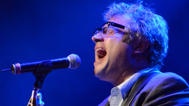 Former Barenaked Ladies frontman Steven Page belts one out during the final performance at the 45th Northern Lights Festival Boréal. Photo: Marg Seregelyi