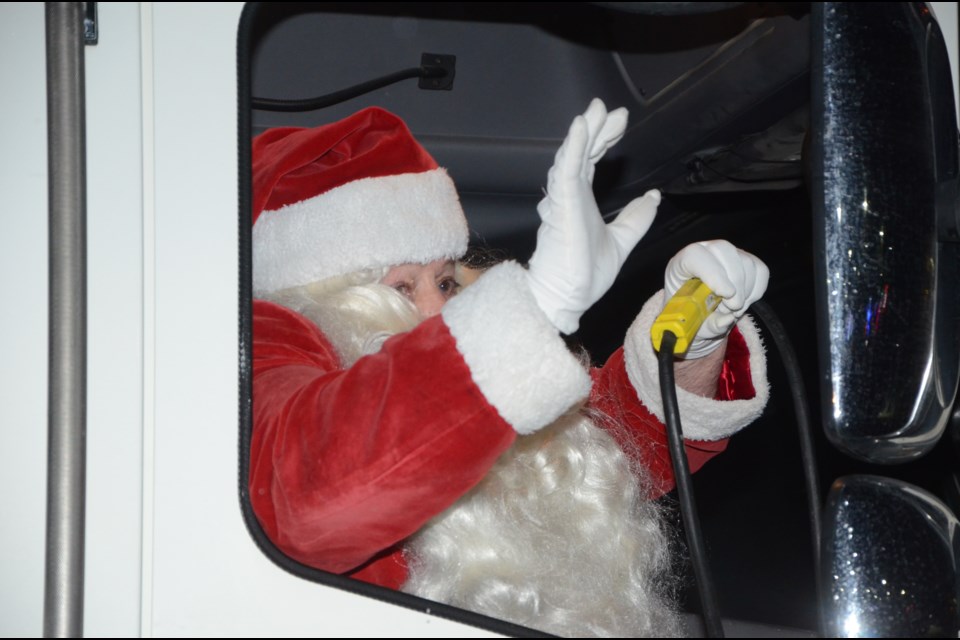 Santa Claus arrived to turn on the 26th Festival of Lights. Photo by Arron Pickard.
