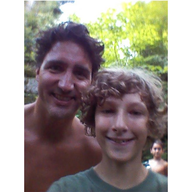 Back in July, a family hiking in Gatineau Park in Ottawa were surprised to run into Canada’s leader hiking shirtless. Prime Minister Justin Trudeau obliged them by posing for a photo.