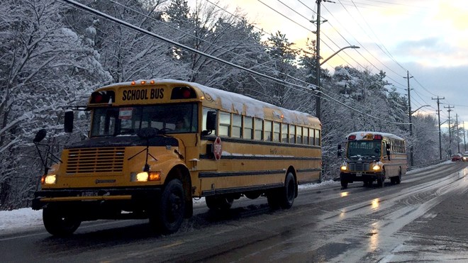 070217_school-bus-in-winter