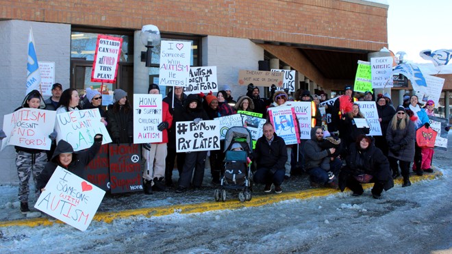 070319_MD_autism-rally-group-crop