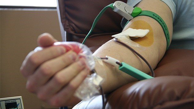 'Worrying' rise in blood donation cancellations: Canadian Blood Services