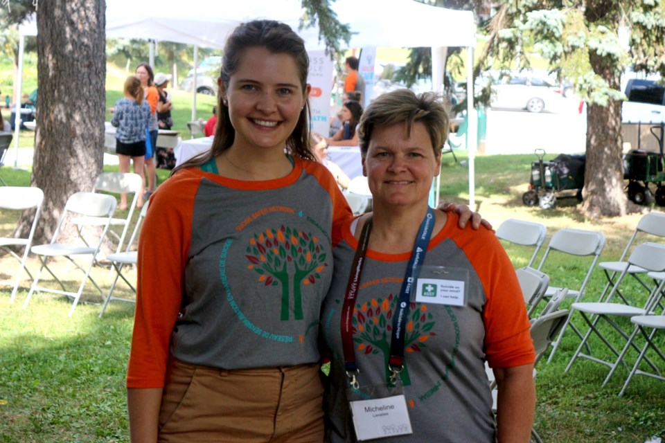 Suicide Safer Network members Mickaela Penwarden-Watson (left) and Micheline Lavallée were on hand at the World Suicide Prevention Day event in Bell Park on Sept. 10, 2022.