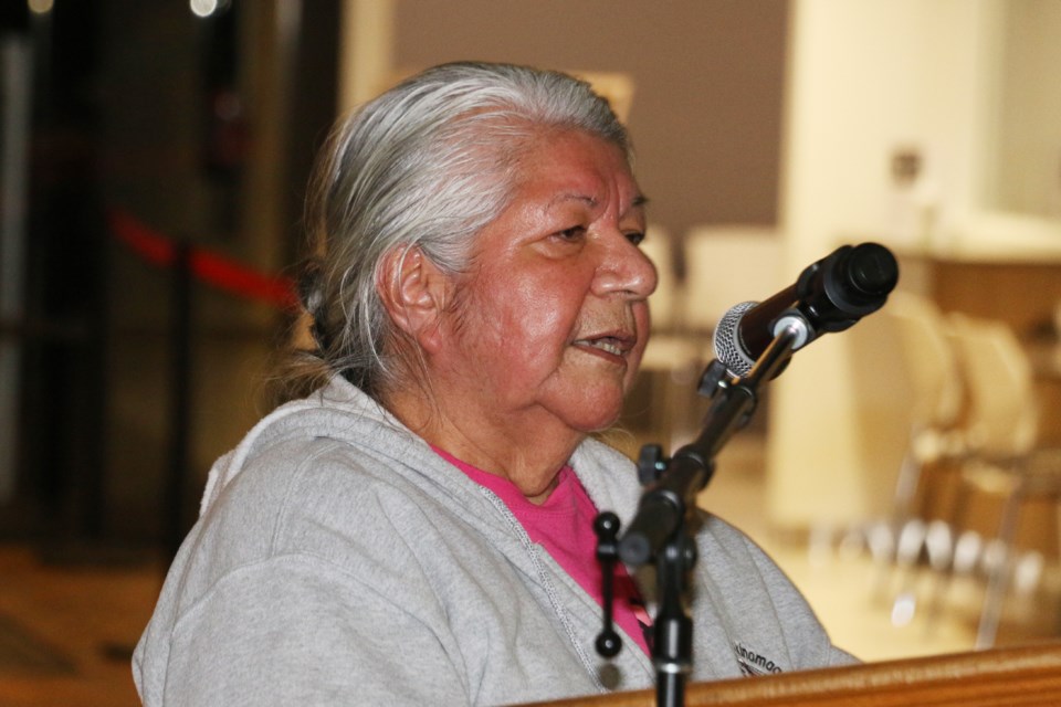 131123_lg_indigenous_tree_lighting-photo-2