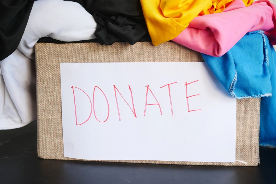 140923_clothing-donation-pexels-towfiqu-barbhuiya-11200117