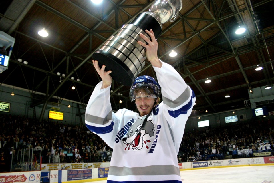 150123_wolves-retire-stahl-eastern-conference-champs-image