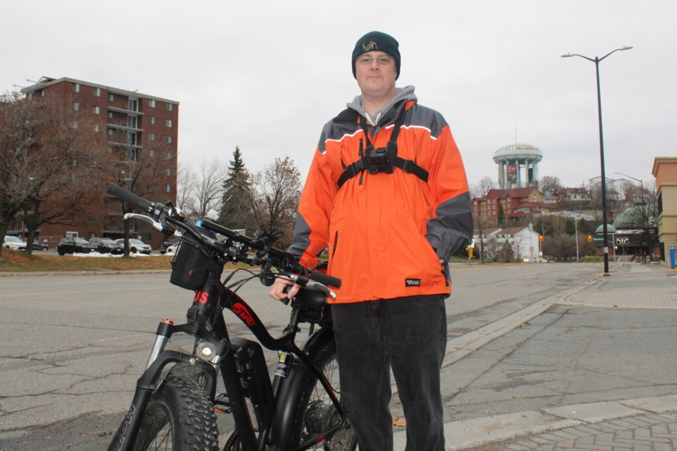 151123_tc_bike_guy