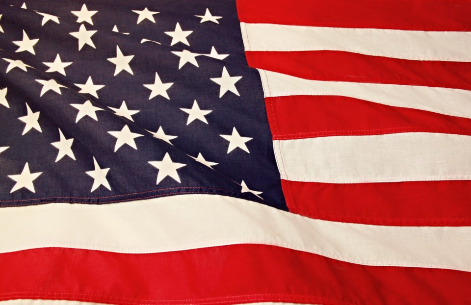 190121_US-flag-pexels-sharefaith-1202723
